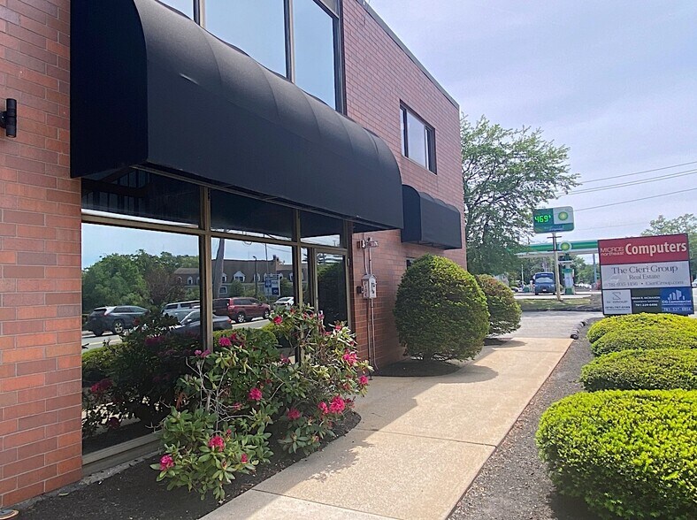 More Photos Of 329-331 Washington St, Woburn Medical For Lease