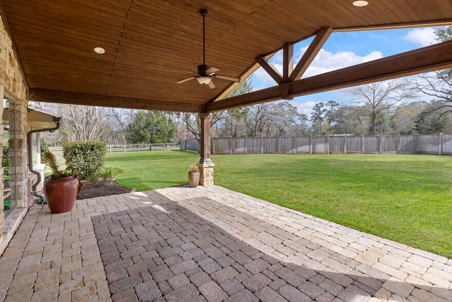 More Photos Of 8711 Hufsmith Kuykendahl Rd, Tomball Industrial For Sale
