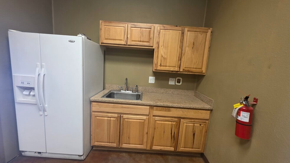 More Photos Of 5505 S FM 1788, Midland Warehouse For Sale