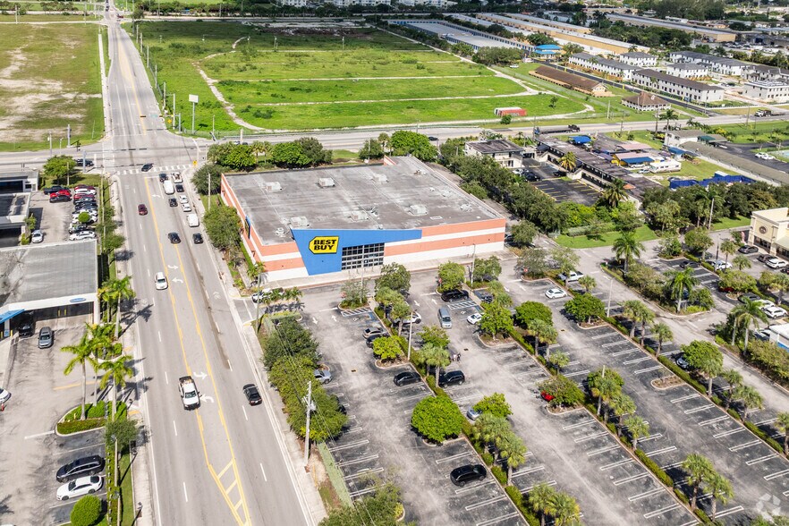 More Photos Of 33590 S Dixie Hwy, Florida City Freestanding For Sale