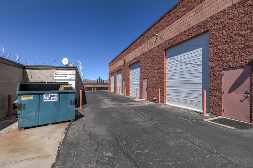 More Photos Of 1397 W Sunset Blvd, Saint George Storefront Retail Office For Lease