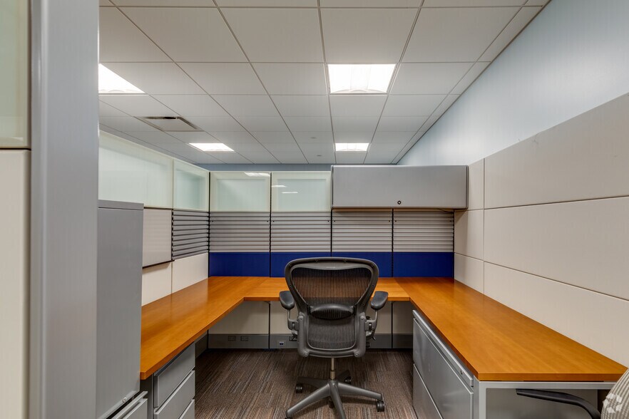 Photo of 20th Floor Ste 2000