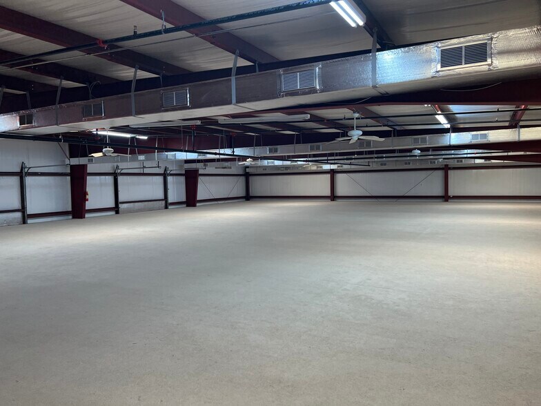 More Photos Of 4388 Sudderth Rd, Buford Warehouse For Sale