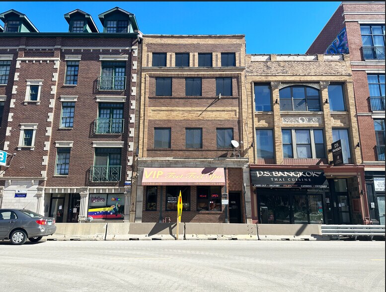 More Photos Of 3347 N Clark St, Chicago Storefront Retail Residential For Sale