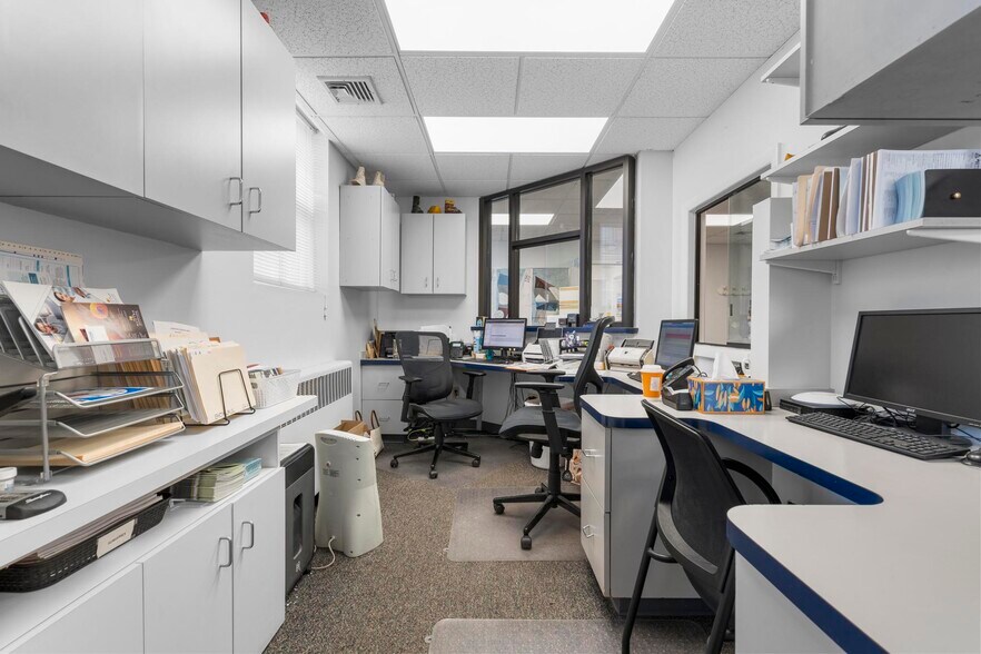 More Photos Of 385 Main St, West Haven Medical For Sale