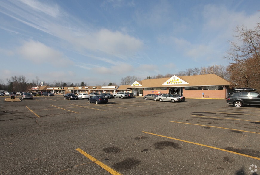 More Photos Of 585 Hazard Ave, Enfield Freestanding For Lease