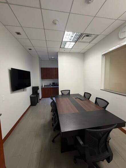 More Photos Of 1600 Ponce De Leon Blvd, Coral Gables Office For Lease