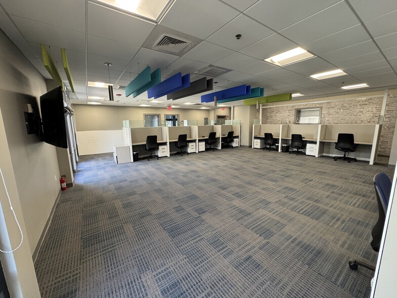 More Photos Of 1201 19th Pl, Vero Beach Office For Lease