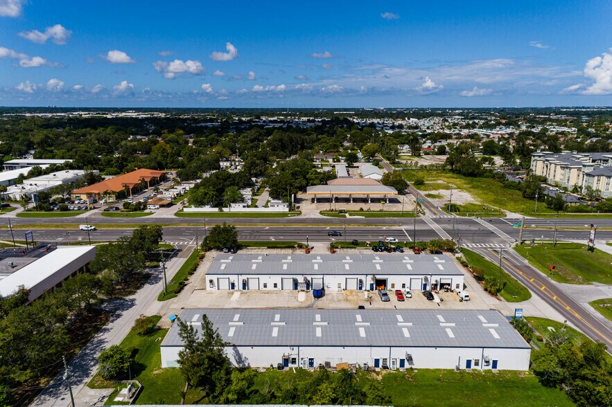 More Photos Of 12505 66th St N, Largo Warehouse For Lease