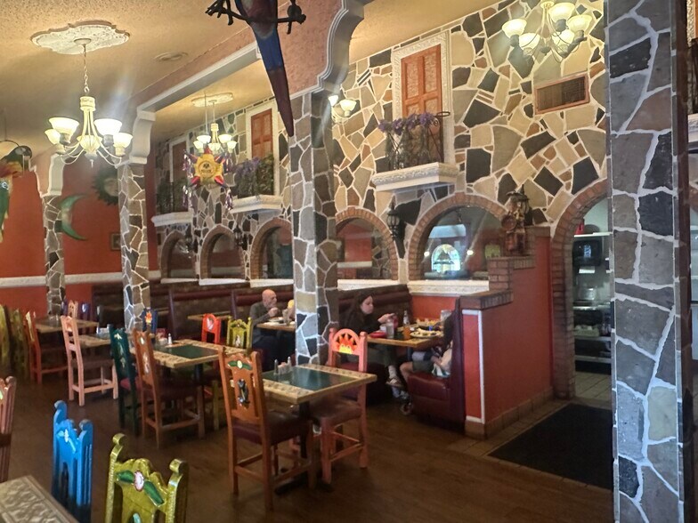 More Photos Of 1417 Cheyenne Ave, Loveland General Retail For Sale