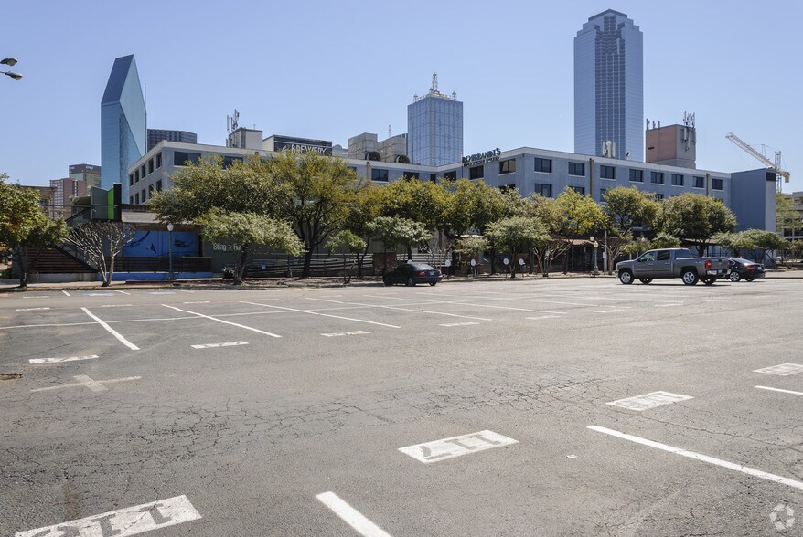 More Photos Of 703 McKinney Ave, Dallas Specialty For Sale