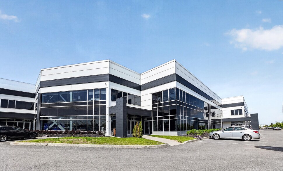 More Photos Of 1071-1139 Rue Marie-Victorin, St-Bruno-de-Montarville Distribution For Sale