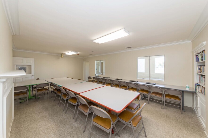 More Photos Of 1555 W Commonwealth Ave, Fullerton Office For Lease