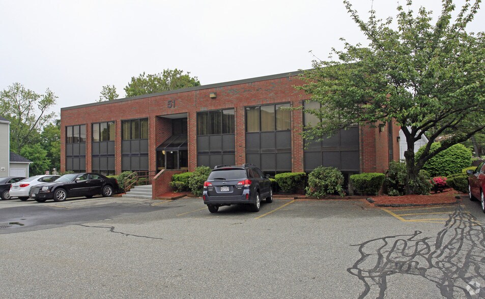 More Photos Of 51 Main St, Stoneham Office For Lease