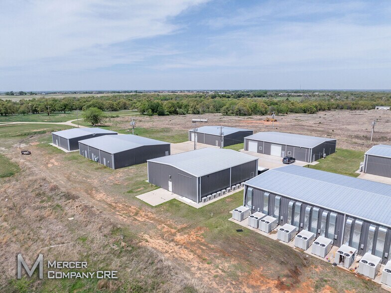 More Photos Of 240 Silver Ln, Edmond Warehouse For Sale