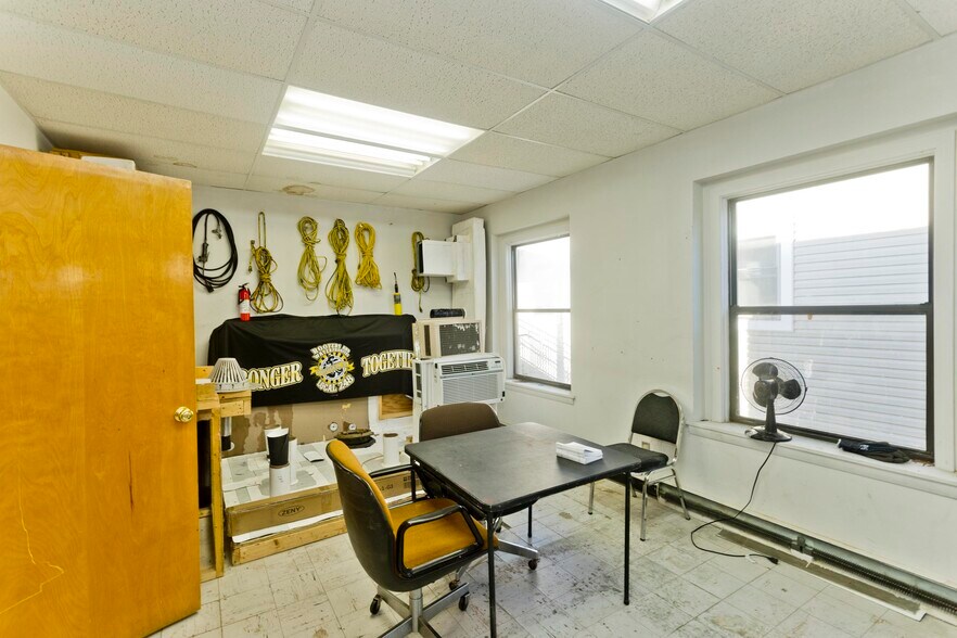 More Photos Of 55 Main St, Chicopee Storefront Retail Office For Lease