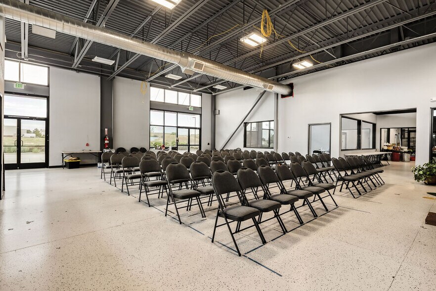 More Photos Of 806 Salida Way, Aurora Warehouse For Sale