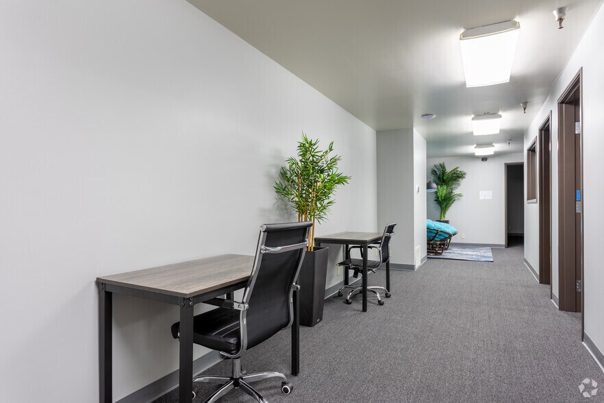 More Photos Of 2455 NW Nicolai St, Portland Warehouse For Lease