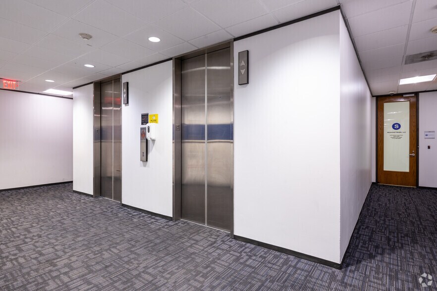 More Photos Of 8799 North Loop East, Houston Office For Sale