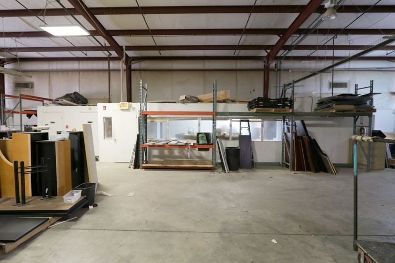 More Photos Of 10 Oil Mill Rd, Greenville Unknown For Lease