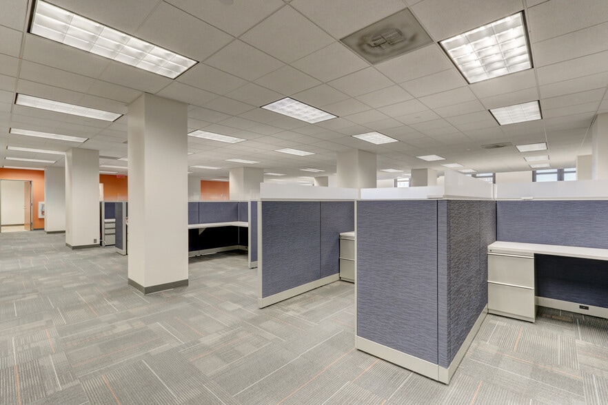 More Photos Of 1 W State St, Trenton Office For Lease