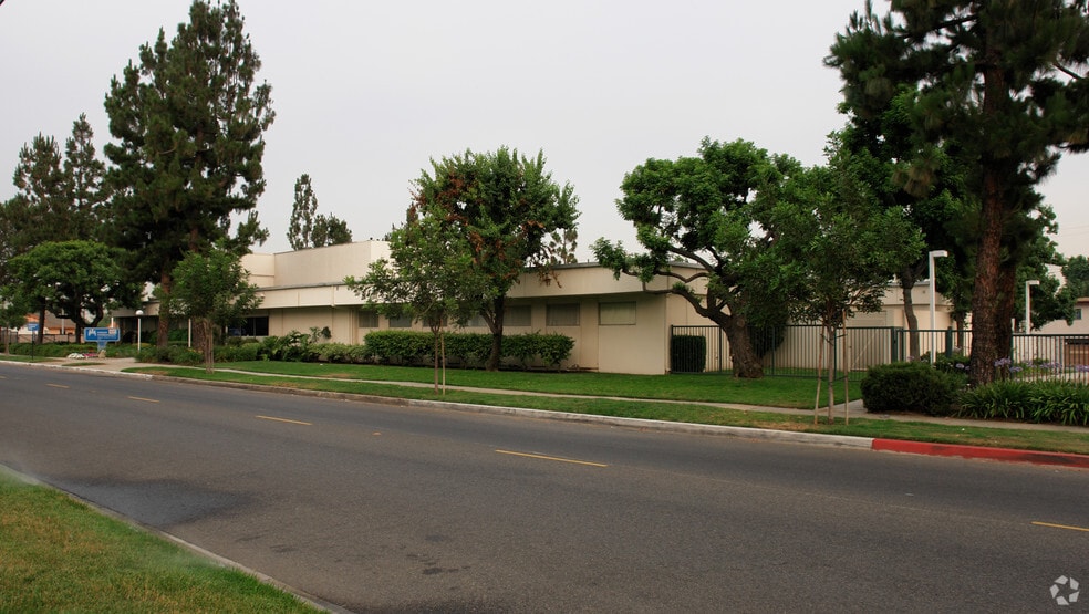 More Photos Of 1025 W I St, Ontario Medical For Lease