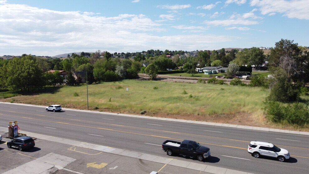 More Photos Of TBD Van Giesen, West Richland Land For Sale