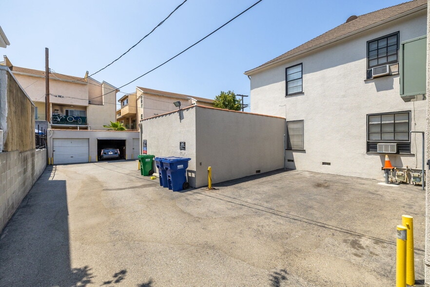 More Photos Of 1458 E Wilson Ave, Glendale Apartments For Sale