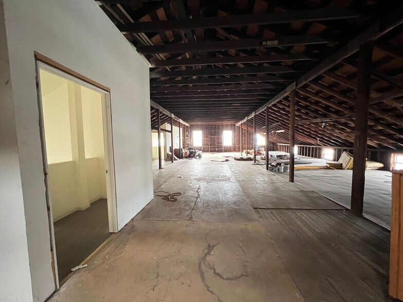 More Photos Of 25 Church St, Keyport Restaurant For Sale