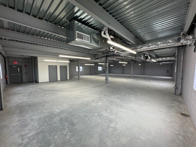 More Photos Of 20 Somerset Pl, Clifton Light Distribution For Lease