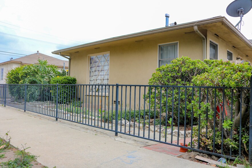 More Photos Of 808 W 163rd St, Gardena Apartments For Sale