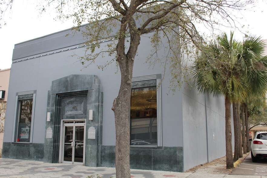 Primary Photo Of 556 Central Ave, Saint Petersburg Bar For Lease