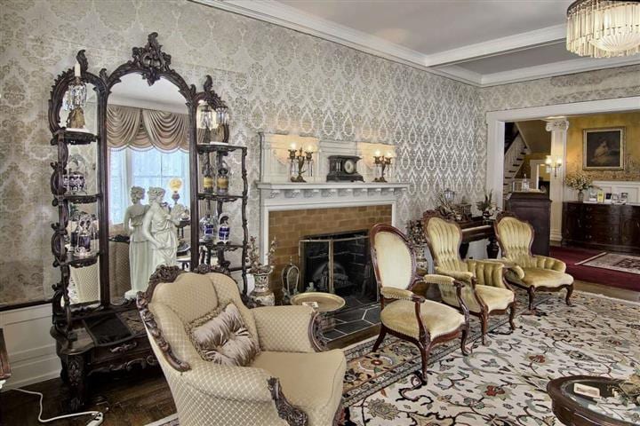 More Photos Of 230 Wellington St, Traverse City Hospitality For Sale