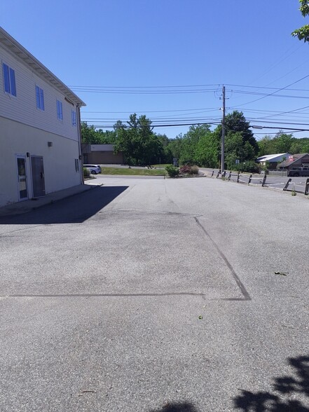 More Photos Of 520 NY-17M, Monroe Storefront Retail Office For Lease
