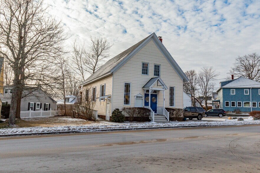 Primary Photo Of 57 Saco Ave, Old Orchard Beach General Retail For Lease