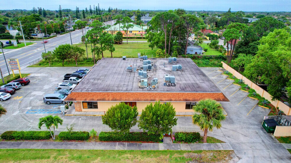 More Photos Of 5371 10th Ave N, Greenacres Storefront Retail Office For Lease