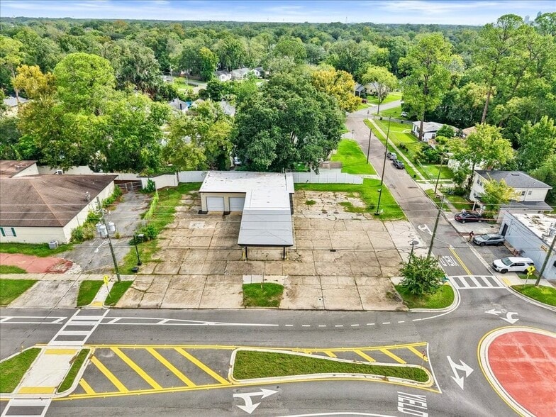 More Photos Of 749 S Edgewood Ave, Jacksonville Auto Repair For Sale