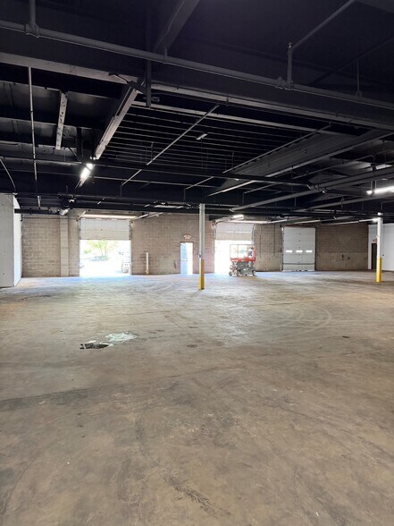 More Photos Of 297 Babcock St, Buffalo Warehouse For Lease