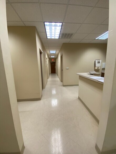 More Photos Of 725 N Ashley Ridge Loop, Shreveport Medical For Lease