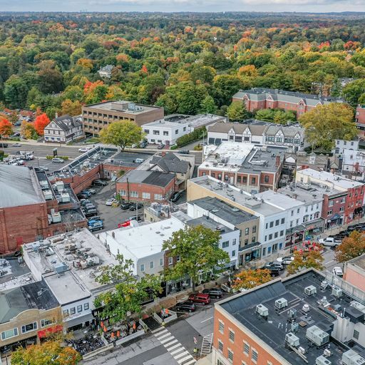 More Photos Of 50 Greenwich Ave, Greenwich General Retail For Lease