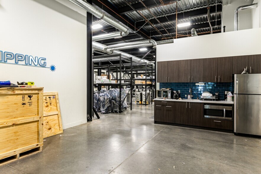 More Photos Of 4383 Forestdale Dr, Park City Warehouse For Lease