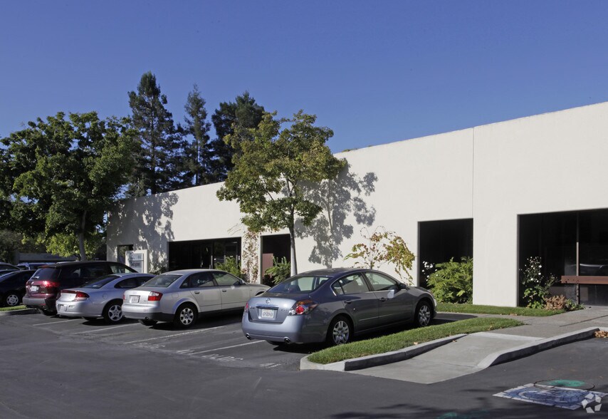More Photos Of 3350 Scott Blvd, Santa Clara Research And Development For Lease
