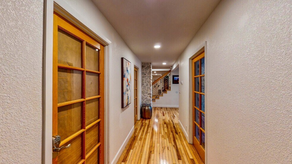 More Photos Of 3889 S Eastern Ave, Las Vegas Office For Sale