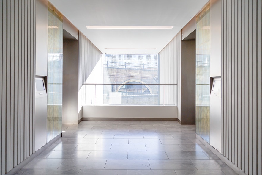 More Photos Of 240 Blackfriars Rd, London Office For Lease