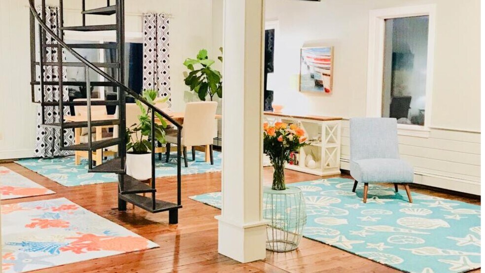 More Photos Of 20 Nubble Rd, York Beach Hotel For Sale