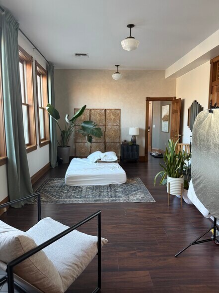 More Photos Of 311 S Phillips Ave, Sioux Falls Storefront Retail Office For Lease