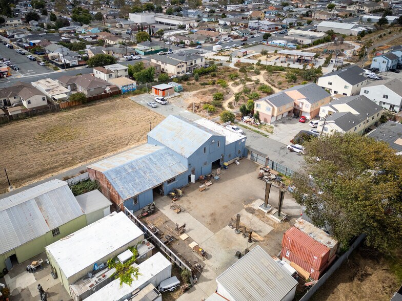 More Photos Of 2 17th St, Richmond Warehouse For Sale