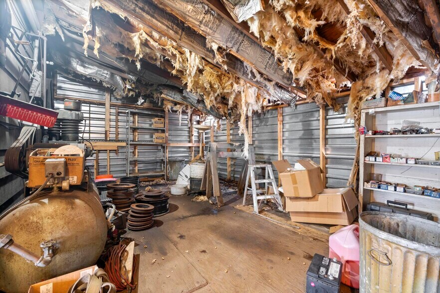 More Photos Of 1531 Route 163, Oakdale Auto Repair For Sale