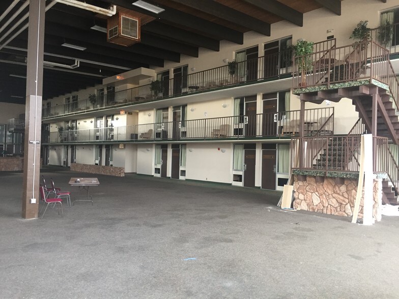 More Photos Of 2315 N Broadway, Minot Hospitality For Sale