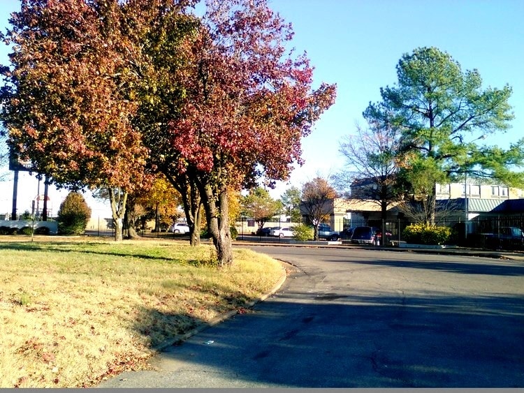 More Photos Of 1441 E Brooks Rd, Memphis Hotel For Sale